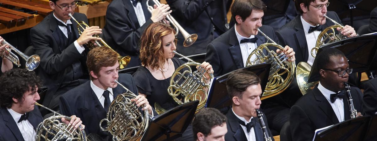 Horns in Symphonic Winds