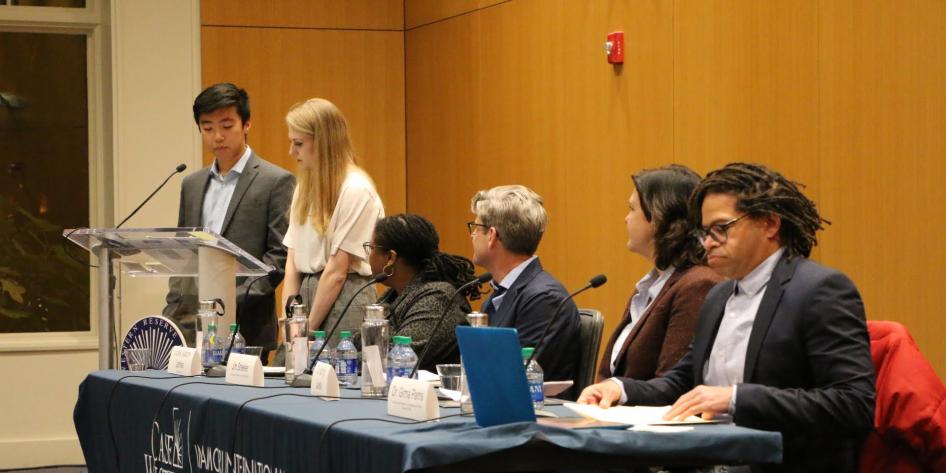 GELS members Halle Rose and Jack Zhao moderate a professional panel on the ethics of "Fake News in the Post-Truth Era" with speakers Vickie Walton-James, Senior Editor at NPR; Jim Sheeler, Pulitzer Prize Winner' Dr. Kathryn Lavelle, Ellen and Dixon Long Professor in World Affairs at CWRU; and Dr. Girma Paris, visiting Assistant Professor in the Department of Political Science at CWRU.