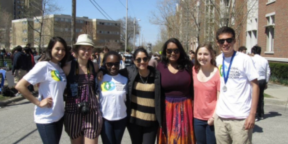 GELS members engage with students as they host an "I Care About..." Initiative at CWRU's 2014 Springfest.