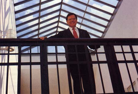Agnar Pytte in Adelbert Hall, 1998