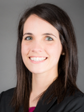 Cari Nealon Headshot