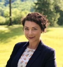 Abigail Roche Headshot 2