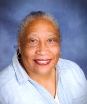 Headshot of Vicki Moore-Holzhauer