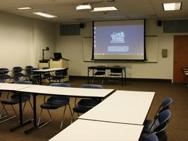 Sears empty room for TEC display, alternate view