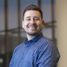 A head shot of Luis Mesias Flores