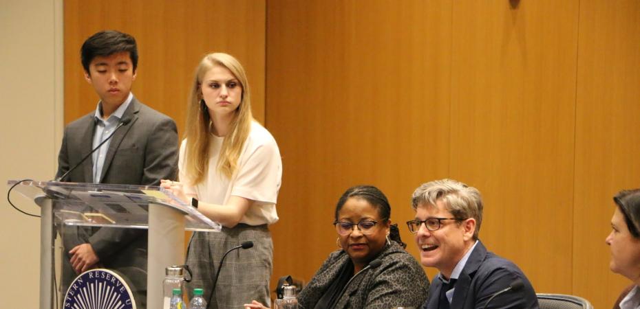 GELS members Halle Rose and Jack Zhao moderate a professional panel on the ethics of "Fake News in the Post-Truth Era" with speakers Vickie Walton-James, Senior Editor at NPR; Jim Sheeler, Pulitzer Prize Winner' Dr. Kathryn Lavelle, Ellen and Dixon Long Professor in World Affairs at CWRU; and Dr. Girma Paris, visiting Assistant Professor in the Department of Political Science at CWRU. 