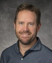 Derek Taylor headshot